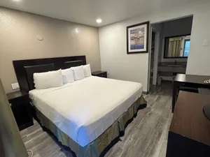 Image of Travelodge by Wyndham Sacramento / Rancho Cordova