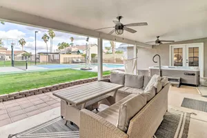 Image of Pool, Hot Tub and Home Gym Luxe Mesa Retreat