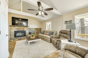 Image of Water-view Deck: Home on Dale Hollow Lake