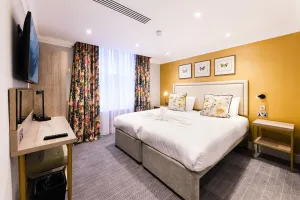 Image of Byron Hotel