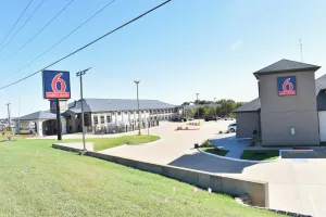 Image of Motel 6-Brenham, TX