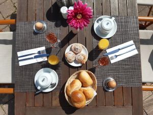 Image of Good Morning + Leipzig