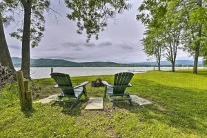 Image of Cozy Lake Champlain Cottage with Beautiful View