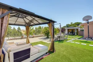 Image of Bay & Hill Views: Modern Hercules Home