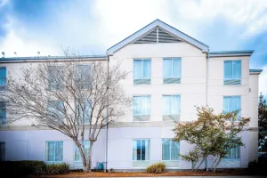 Image of Wyndham Garden New Orleans Airport