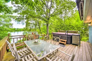 Image of Cozy Retreat with Hot Tub, on Sleepy Hollow Lake!