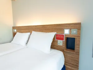 Image of go2 lancaster centre hotel