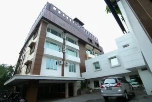 Image of Grand Kasira