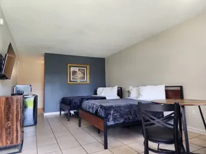 Image of Red Carpet Inn - Houma