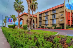 Image of Studio 6 Phoenix, AZ – Sky Harbor