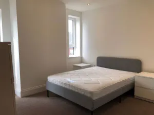 Image of HU1 Hull City Centre Modern Apartment WIFI BATH H9