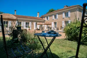 Image of Patio des Rêves - Charme au cœur du Gers