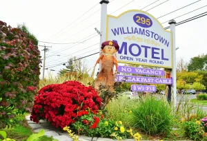 Image of Williamstown Motel