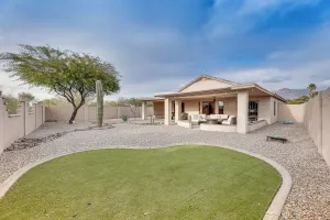 Image of Gold Canyon Vacation Rental: 1 Mi to Golf Course