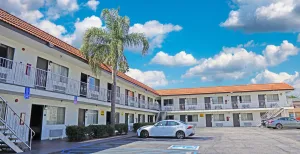 Image of Hawthorne Plaza Inn Near LAX