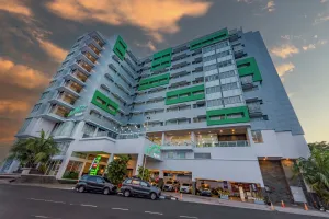 Image of Whiz Prime Hotel Megamas Manado