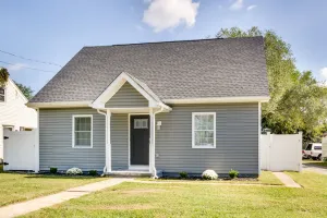 Image of Updated Home - Walk to Salisbury University!