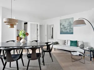 Image of Sanders Stage - Charming 3-bdr. Apt. Near Nyhavn