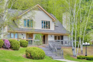 Image of Charming Jackson Mountain Retreat on Golf Course!