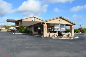 Image of Hill Country Inn and Suite