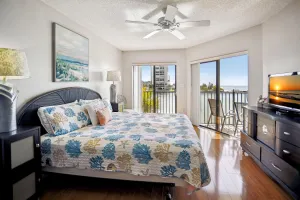 Image of Land's End 5-303 Gulf-Bay Front