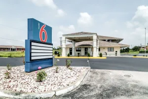 Image of Motel 6-Berea, KY