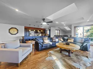Image of 208 Tenderfoot 5 Bedroom Home by RedAwning
