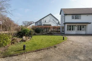 Image of Robins Perch, Bramhall