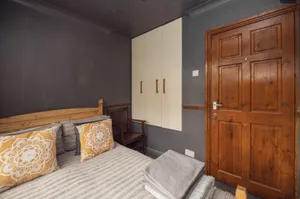 Image of Franky's Place, Residence in Roundhay, Leeds - Free Parking, Breakfast & WiFi