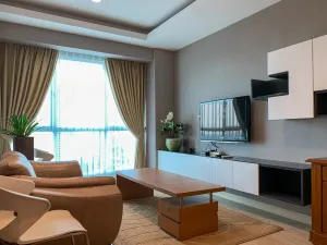 Image of Spacious And Comfy 3Br Gandaria Heights Apartment