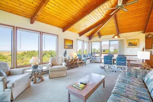 Image of Haven House on Copalis Beach Near Ocean Shores