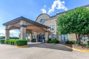 Image of Quality Inn & Suites Durant