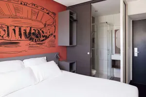 Image of Hôtel restaurant Kyriad Fréjus
