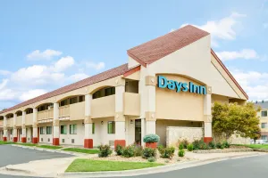 Image of Days Inn by Wyndham Overland Park/Metcalf/Convention Center
