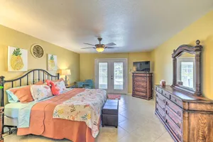 Image of Waterfront Condo with Dock - Walk to Fishermens!