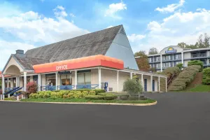 Image of Days Inn by Wyndham Lexington
