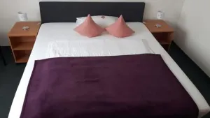 Image of Hotel Café Galerie - Smart TV - Free Parking