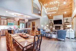 Image of Gorgeous Drasco Home Near Greers Ferry Lake!