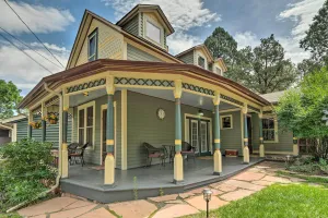 Image of Historic Manitou Springs Victorian Walk Downtown!