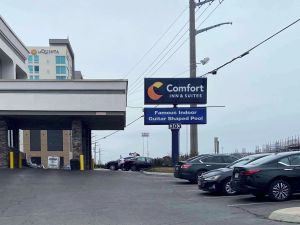 Image of Comfort Inn & Suites Nashville Downtown - Stadium