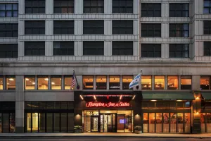 Image of Hampton Inn & Suites Chicago Downtown
