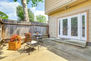 Image of WFH Friendly, Pool Access: Houston Townhome!