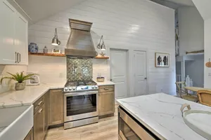 Image of Ocean Grove Apt with Balcony 1 Block to the Beach!
