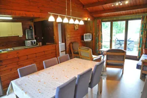 Image of Cozy Holiday Home With an Oven in a Green Area