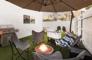 Image of Indigo By Avantstay Sleek & Charming Home 2 Blks From Bay w\/ Hot Tub!