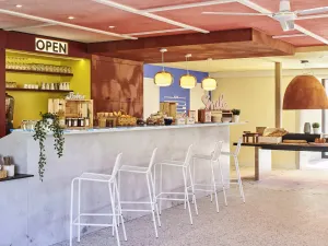 Image of Greet Hotel Versailles - Voisins Le Bretonneux