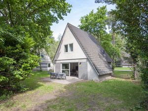 Image of Restyled Holiday Home With Dishwasher in the Woods