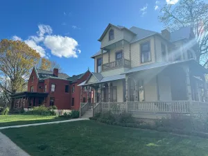 Image of Summit Street Inns