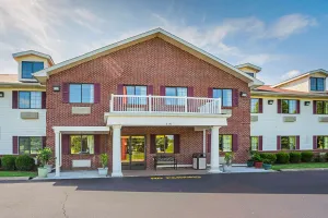 Image of Econo Lodge Inn & Suites