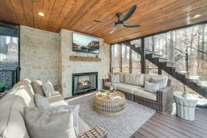 Image of Luxury Broken Bow Cabin w/ Hot Tub on 3 Acres!